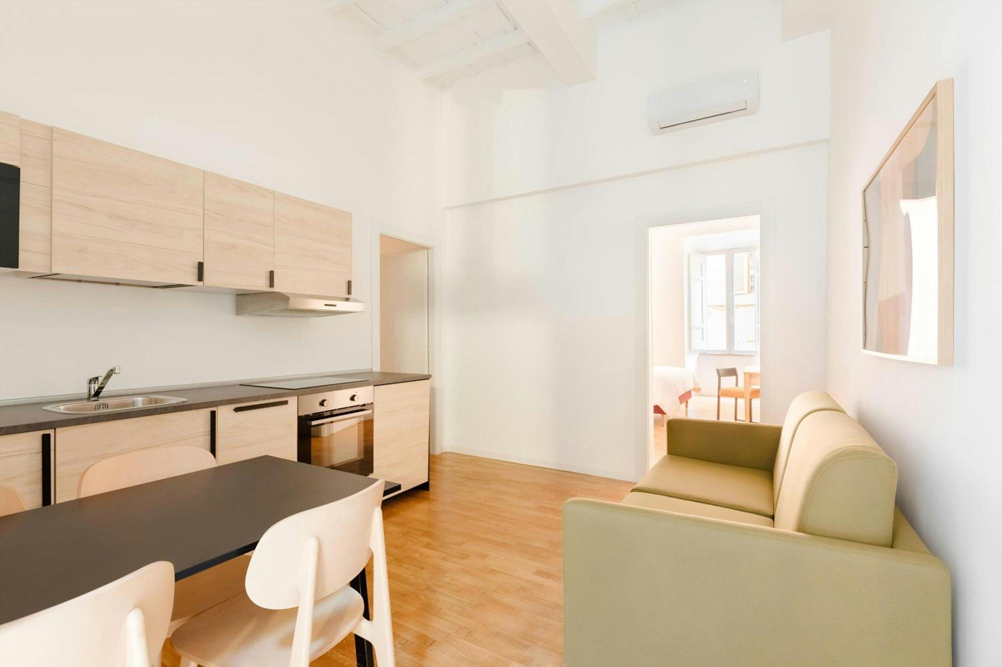Sonder Palazzo Taverna Roma